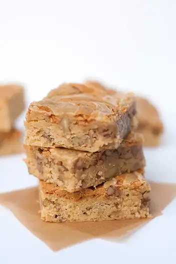 Legally Blondies + How to make Caramelized White Chocolate — Glazed &  Confused